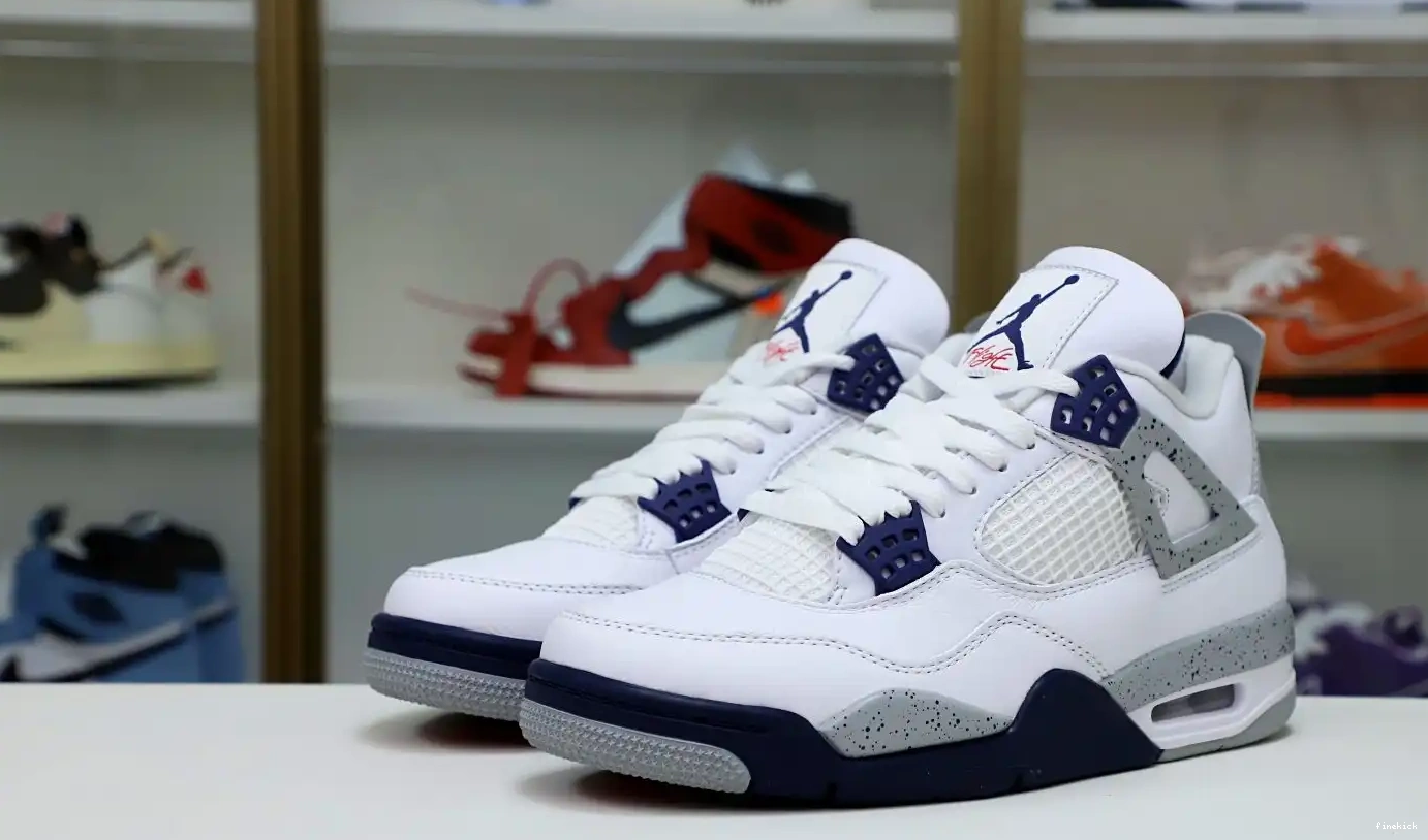 RETRO JORDAN AIR 4 DH6927-140 NAVY